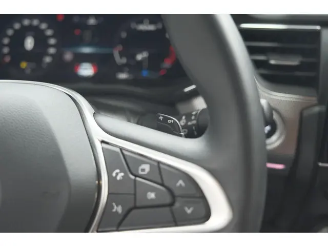 Renault Arkana Mild Hybrid 140 EDC Techno 2024 Benzine 35