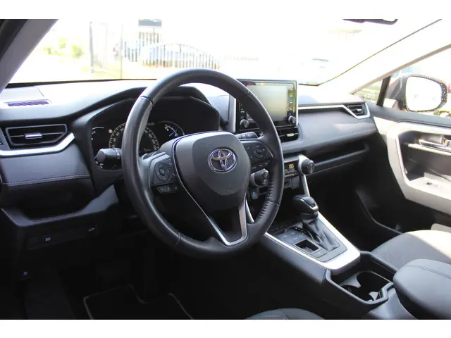 Toyota RAV4 2