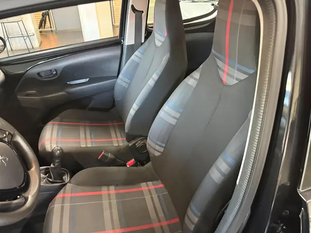 Peugeot 108 1.0 e-VTi Active 2014 Benzine 10