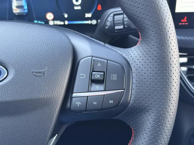 Ford Kuga 2.5 PHEV ST-Line 2025 Hybride Benzine 25