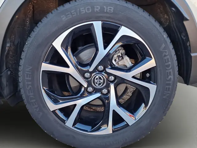 Toyota C-HR 1.8 Hybrid Bi-Tone 2017 Hybride Benzine 23