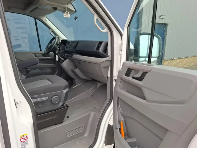 Volkswagen Crafter 35 2.0 TDI L3H3 Trendline 2018 Diesel 28