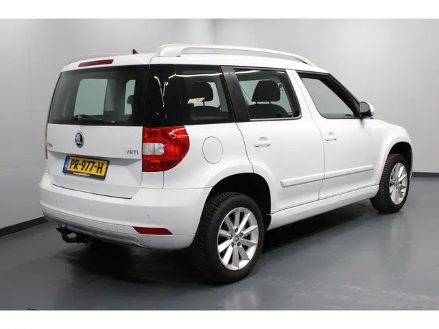 Škoda Yeti 1.2 TSI Active / Trekhaak / PDC / Airco 2015 Benzine 6