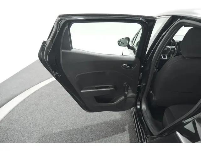 Renault Clio TCe 90 Zen 2022 Benzine 56