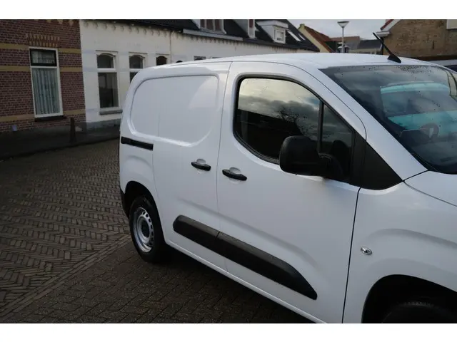 Citroën Berlingo Van BlueHDi 75 2021 Diesel 8