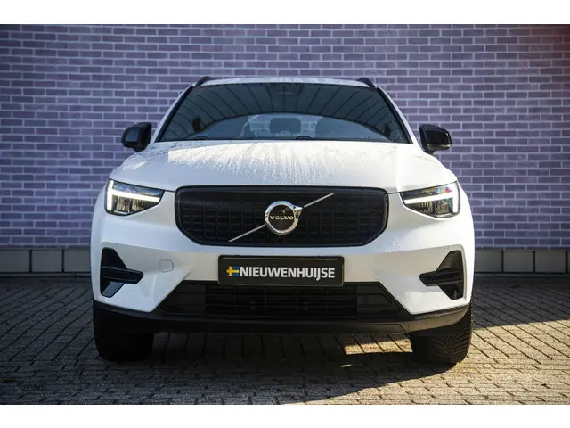 Volvo XC40 2.0 B4 Plus Dark 2024 Benzine 9