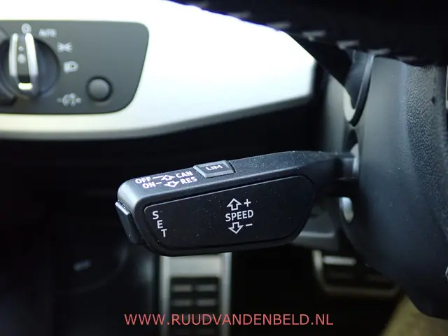 Audi A4 Avant 35TFSI S-LINE 2020 Hybride Benzine 16