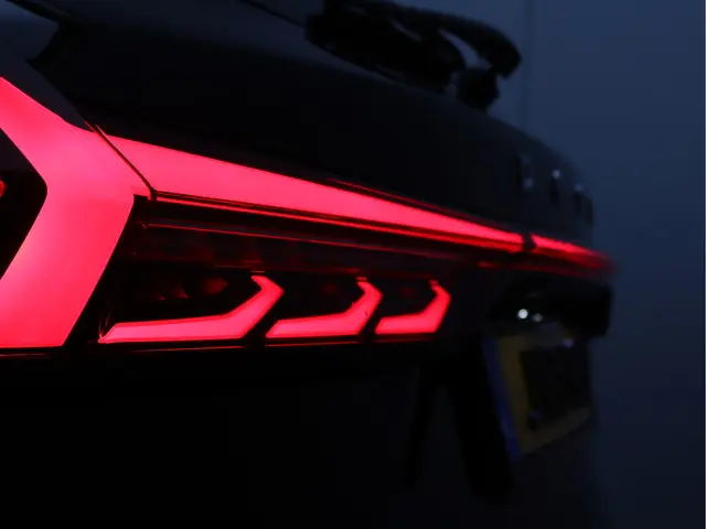 DFSK E5 PHEV 1.5 2025 Hybride Benzine 21