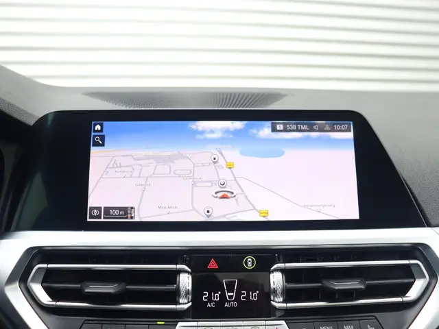 BMW 3 Serie Touring 320i 2021 Benzine 27