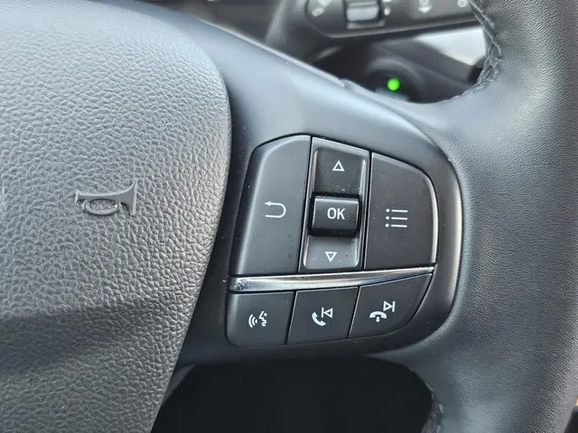 Ford Kuga 2.5 PHEV Titanium X 2023 Hybride Benzine 16