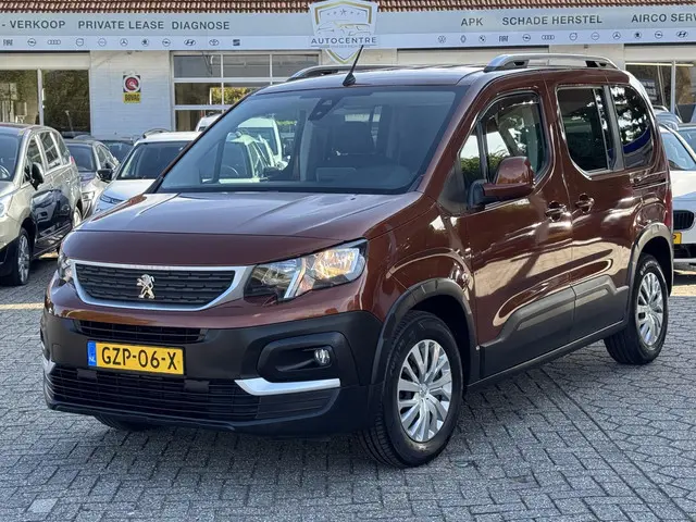 Peugeot Rifter 1.2 Puretech Active 2020 Benzine 6