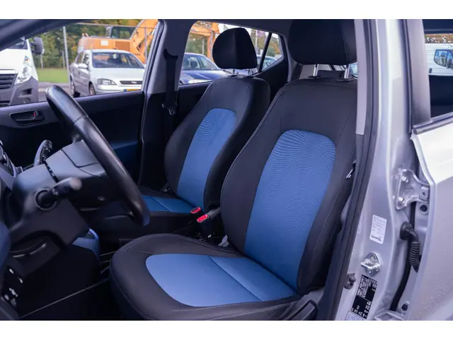 Hyundai i10 1.0i Trend 2018 Benzine 28