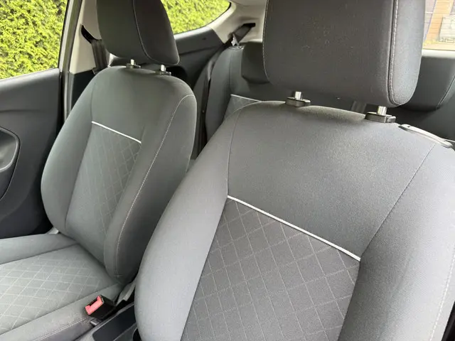 Ford Fiesta 1.4 Titanium 2012 Benzine 16