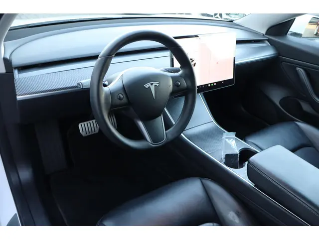 Tesla Model 3 Performance AWD 75 kWh 2019 Elektrisch 6