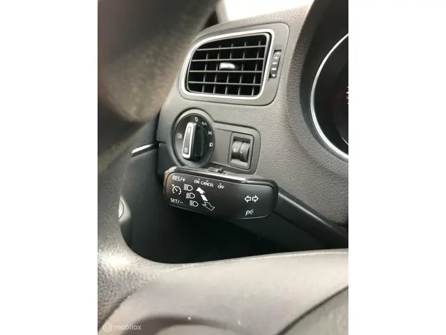 Volkswagen Polo 1.0 6C Facelift Mooie opties!! 2014 Benzine 9