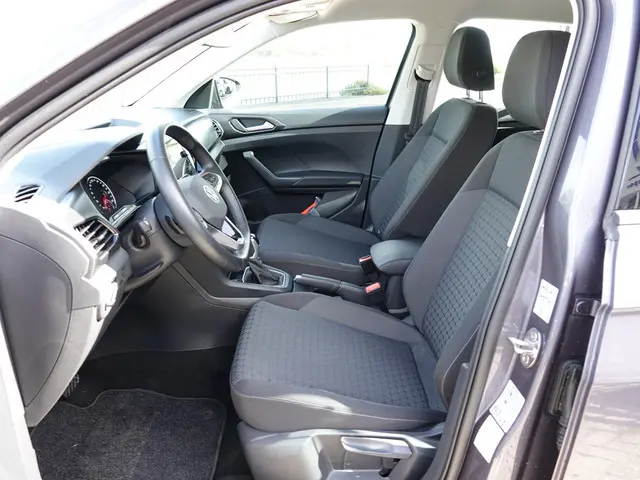 Volkswagen T-Cross 1.0 TSI Life AUTOM. 2023 Benzine 5