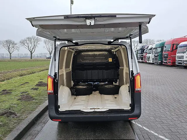 Mercedes-Benz Vito 114 2019 Diesel 12
