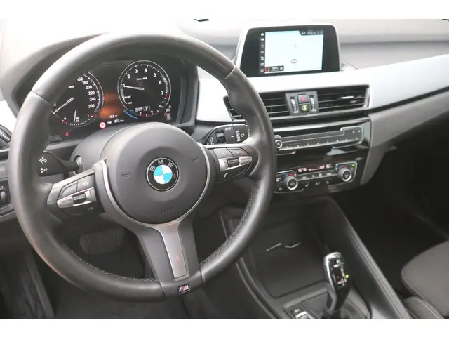 BMW X1 sDrive18i High Executive 2019 Benzine 3