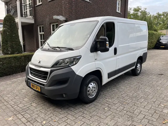 Peugeot Boxer 330 2.2 HDI L1H2XRDC 2015 Diesel