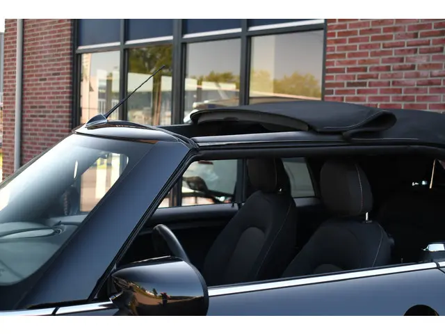 MINI Cooper Cabrio Mini 1.5 136pk 2020 Benzine 15