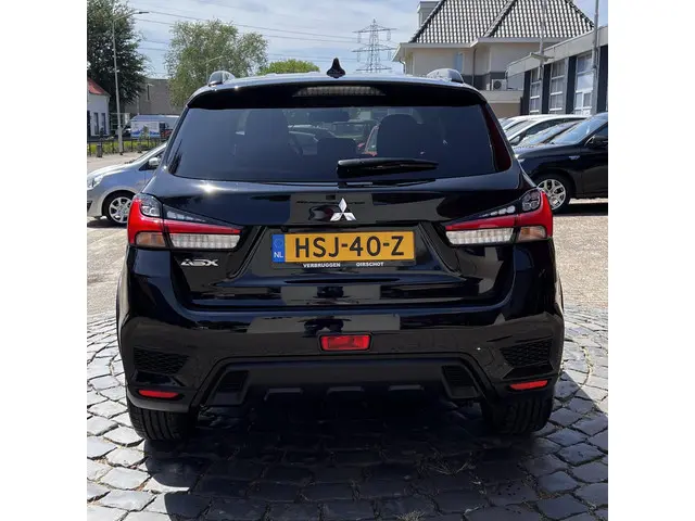 Mitsubishi ASX 2.0 Intense 2021 Benzine 26