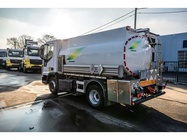 Iveco Eurocargo 100-220 +CM 5500L + 3 COMP. 2017 Diesel 6