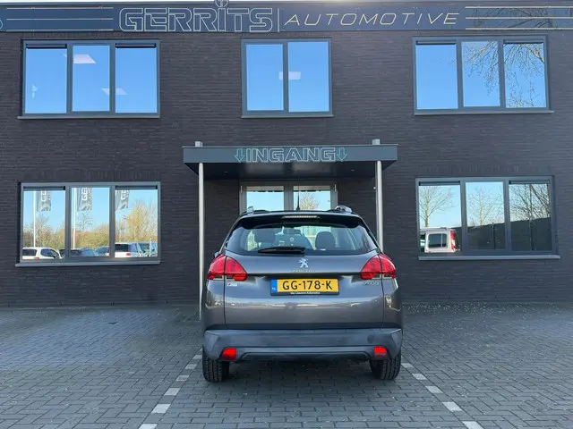 Peugeot 2008 1.2 PureTech Active 2015 Benzine 4