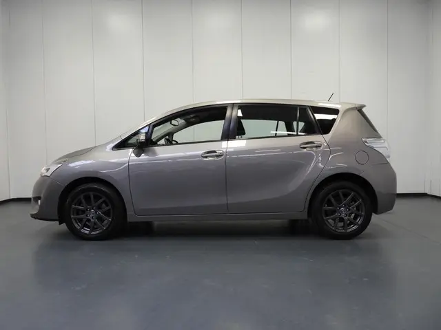Toyota Verso 1.6 VVT-i Dynamic 7-Pers. 2016 Benzine 2