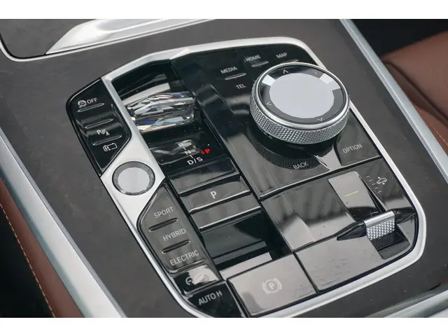 BMW X5 xDrive50e 2025 Hybride Benzine 11