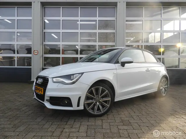 Audi A1 1.2 TFSI S-Line 2012 Benzine