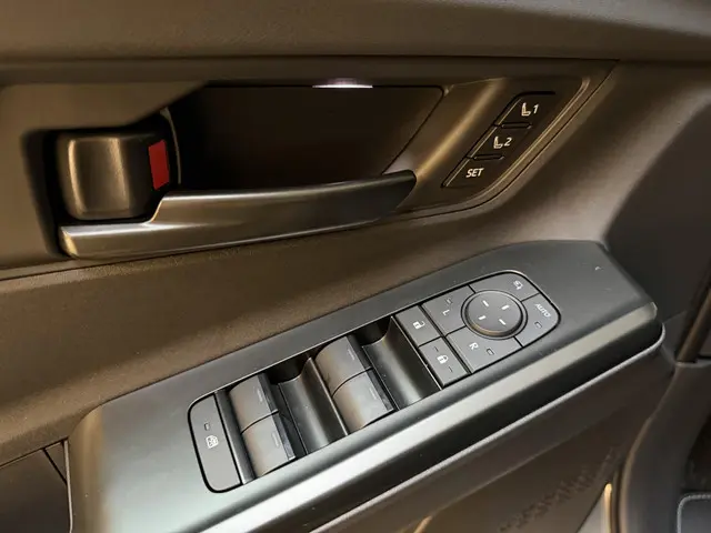 Toyota bZ4X Executive 73 kWh automaat 2025 Elektrisch 35