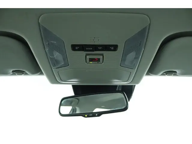 Toyota RAV4 2.5 Hybrid AWD Active 2020 Hybride Benzine 32