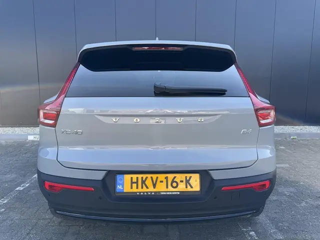 Volvo XC40 2.0 B4 Plus Dark 2025 Benzine 13