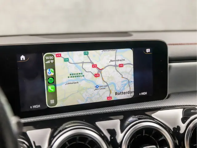 Mercedes-Benz CLA 200 AMG Sport 2019 Benzine 28