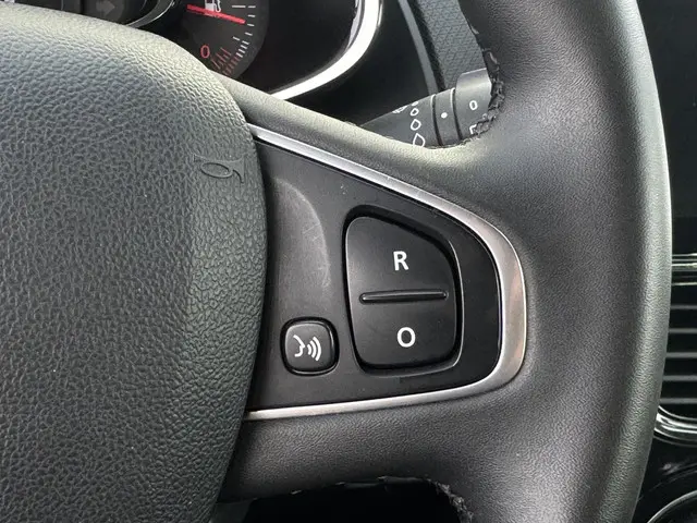 Renault Clio 0.9 TCe Limited 2018 Benzine 18