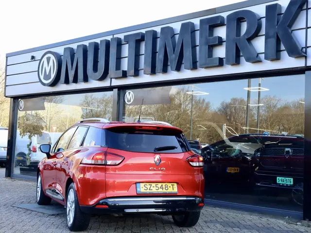 Renault Clio Estate 0.9 TCe Limited 2018 Benzine 3