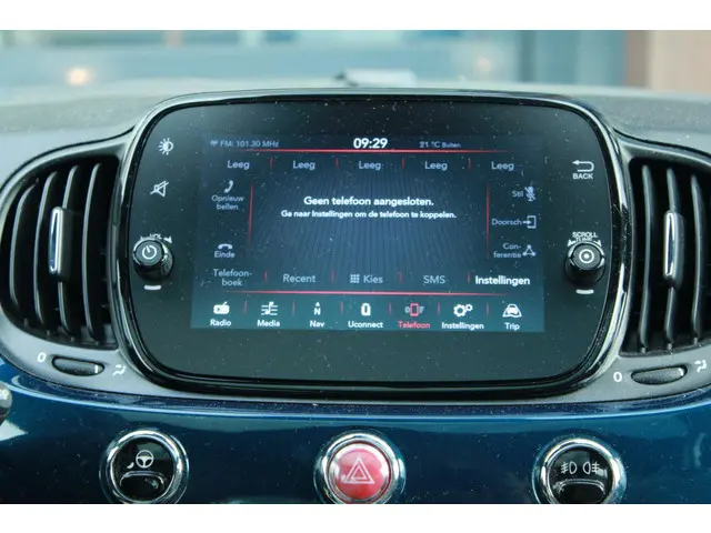 Fiat 500 1.0 Hybrid Dolcevita 2022 Benzine 9