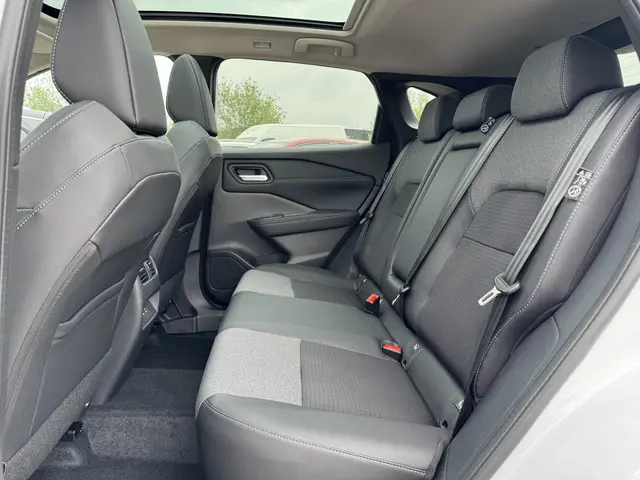 Nissan QASHQAI 1.3 MHEV N-Connecta 2025 Benzine 12