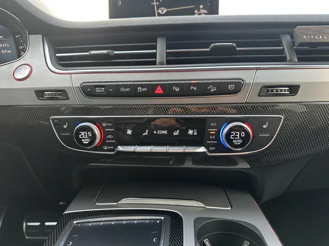 Audi SQ7 4.0 TDI V8 PANO HUD 500PK+ 2018 VOL 2018 Diesel 24
