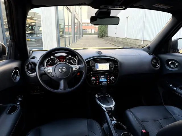 Nissan Juke 1.6 Tekna 2015 Benzine 3