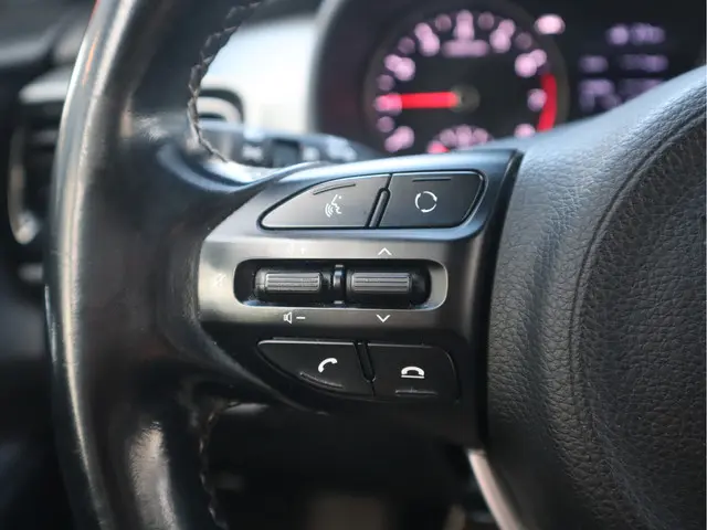 Kia Stonic 1.0 T-GDi 2020 Benzine 25