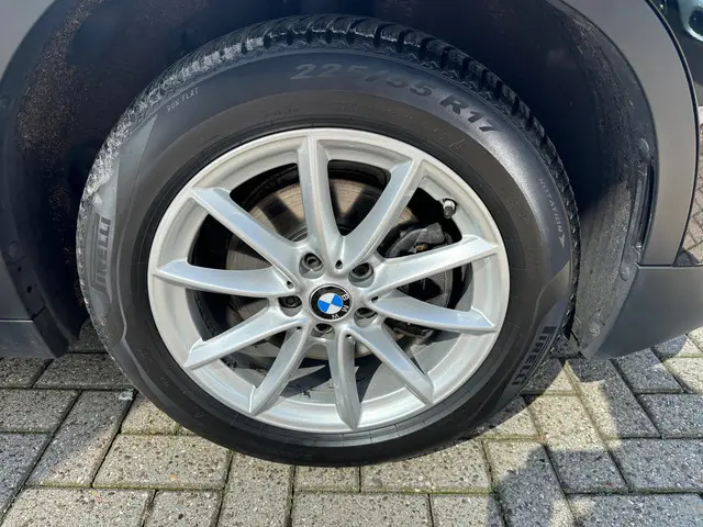 BMW X2 sDrive Executive 2018 Benzine 8