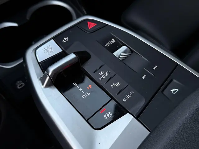 BMW X1 xDrive25e M SPORT 2025 Hybride Benzine 29