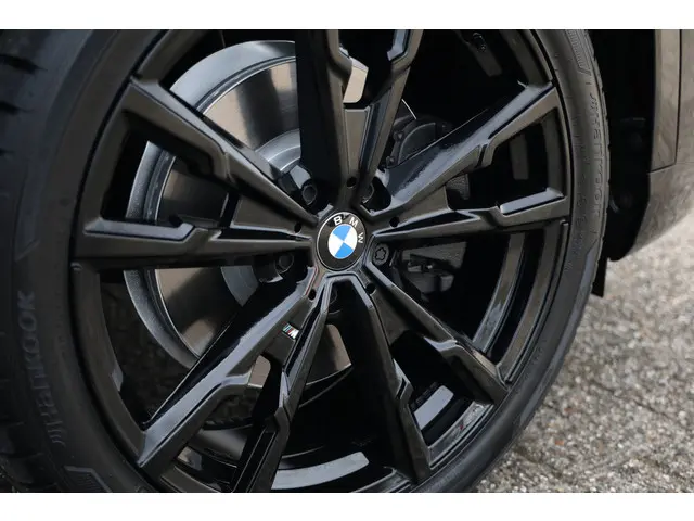 BMW X1 sDrive20i 170pk M-Sport Black Ed. 2023 Benzine 20