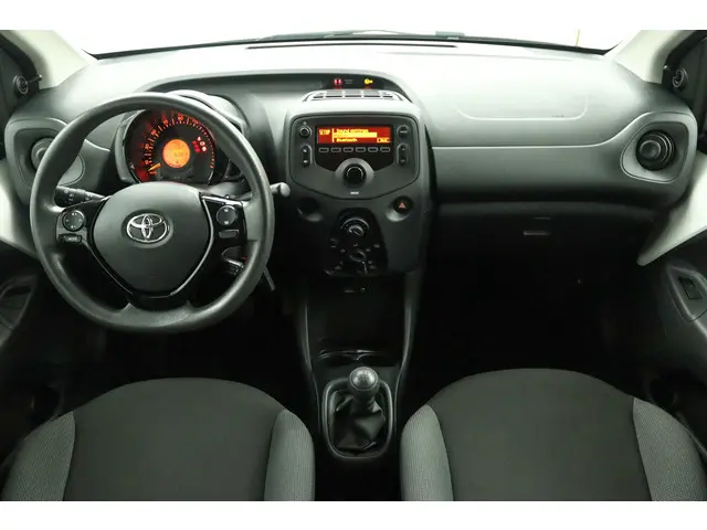 Toyota Aygo 1.0 VVT-i x-fun 2020 Benzine 4