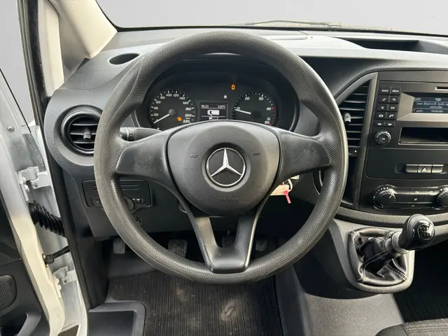 Mercedes-Benz Vito 111 CDI Functional- 2015 Diesel 9