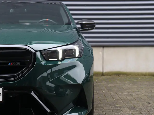 BMW M5 Touring 2025 Hybride Benzine 45