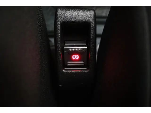 Fiat E-Scudo L2H1 SX 75 kWh 2022 Elektrisch 18