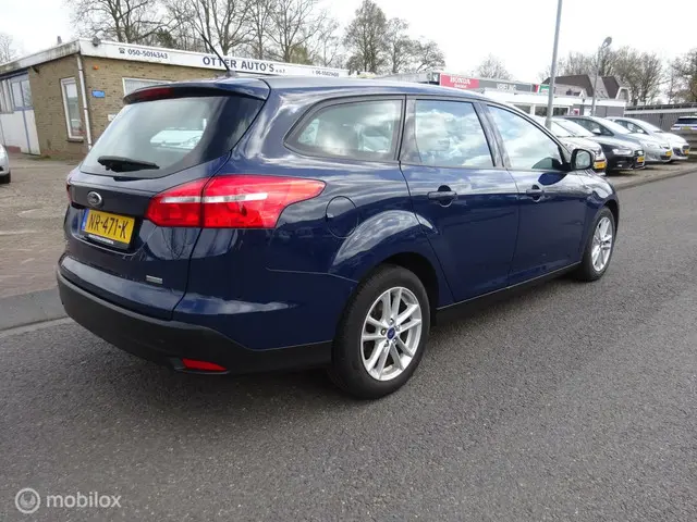 Ford Focus Wagon 1.0 Trend 2017 Benzine 4