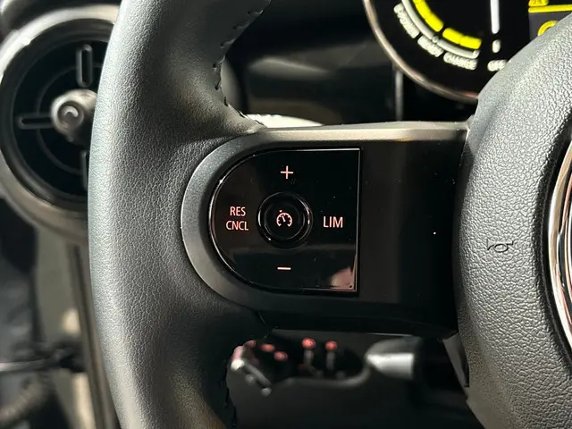 MINI Electric Mini Classic 33 kWh 2022 Elektrisch 19